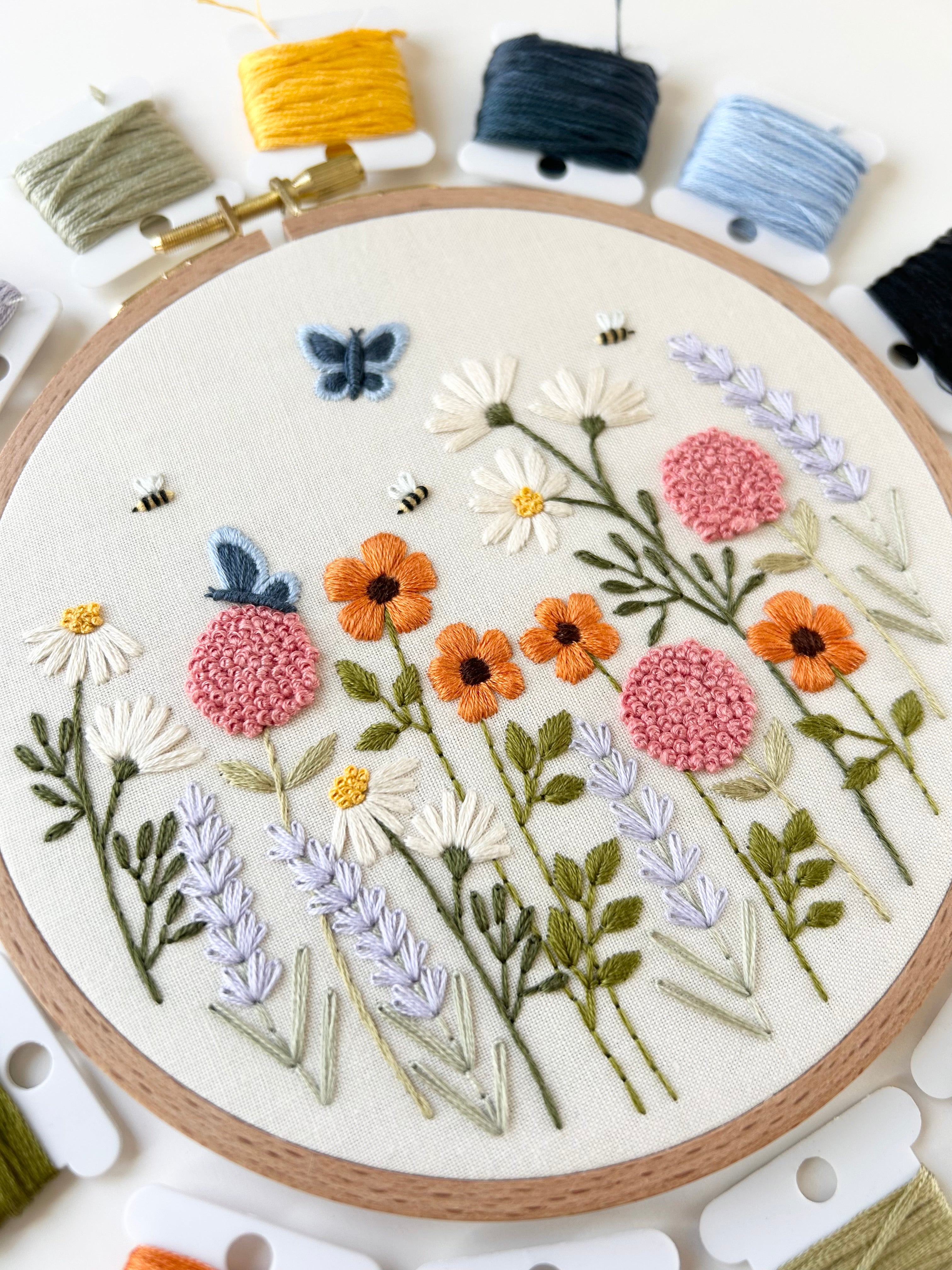 Floral Embroidery Pattern “Pollinator Party” Beginner Friendly (PDF Download)