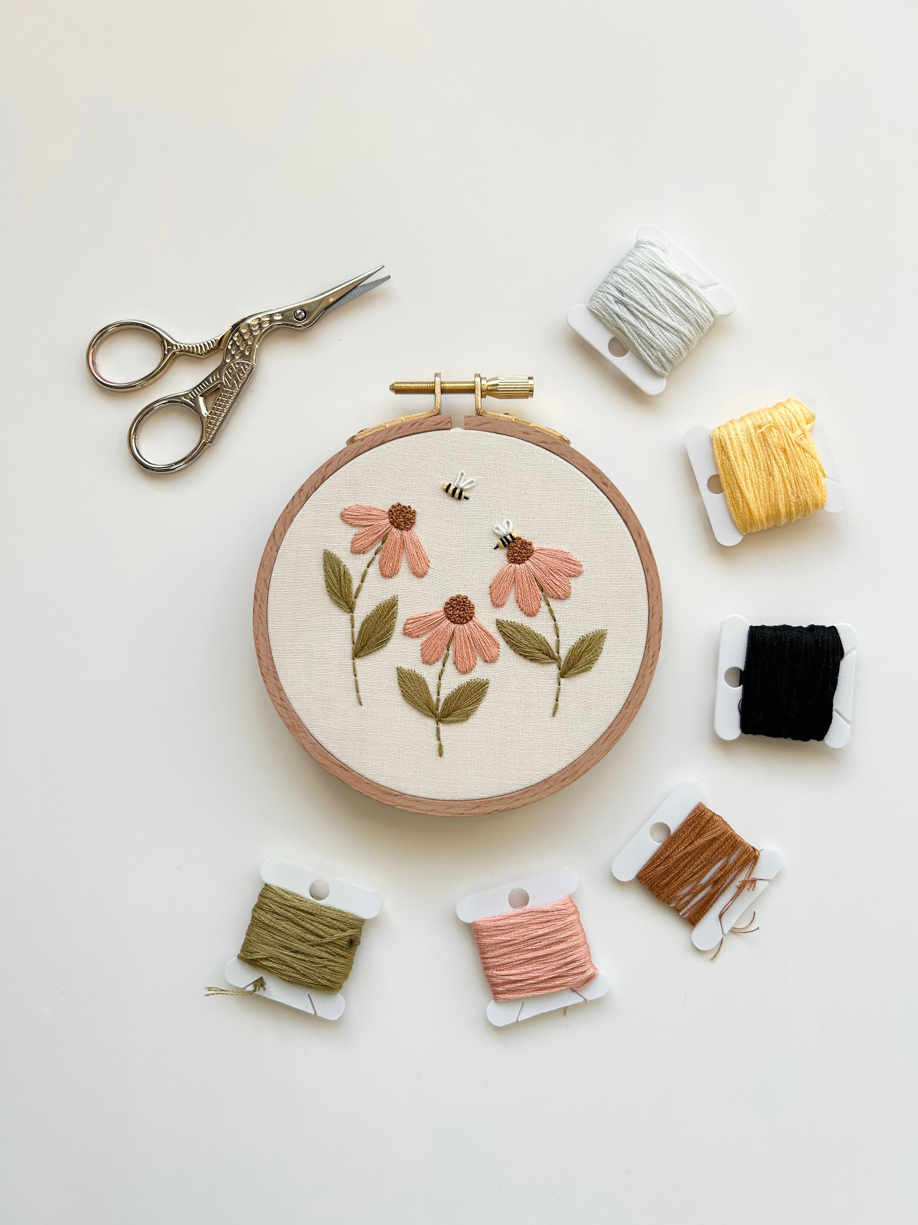 “Bee-ginners” Embroidery Pattern, Beginner Friendly Embroidery Art (PDF Download)